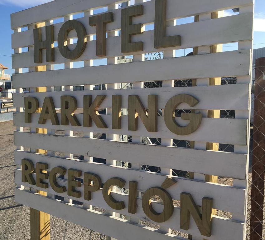 Hotel Patilla Ciudad de Requena Exterior foto