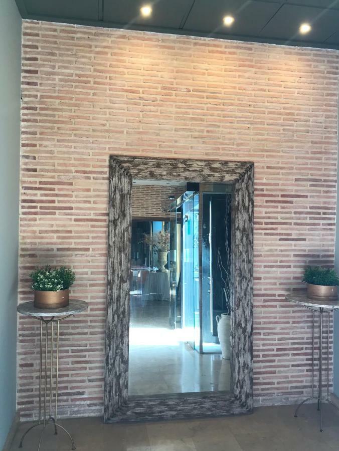 Hotel Patilla Ciudad de Requena Exterior foto